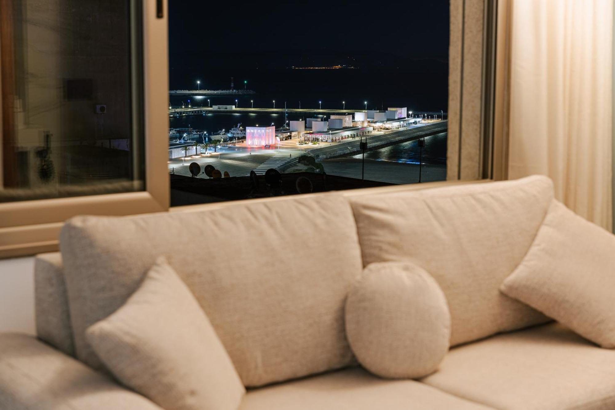 Marina View Residence Luxurious Studio Retreat With Stunning Ocean Views 1 Double Bedroom, 1 Convertible Couch แทนเจียร์ ภายนอก รูปภาพ