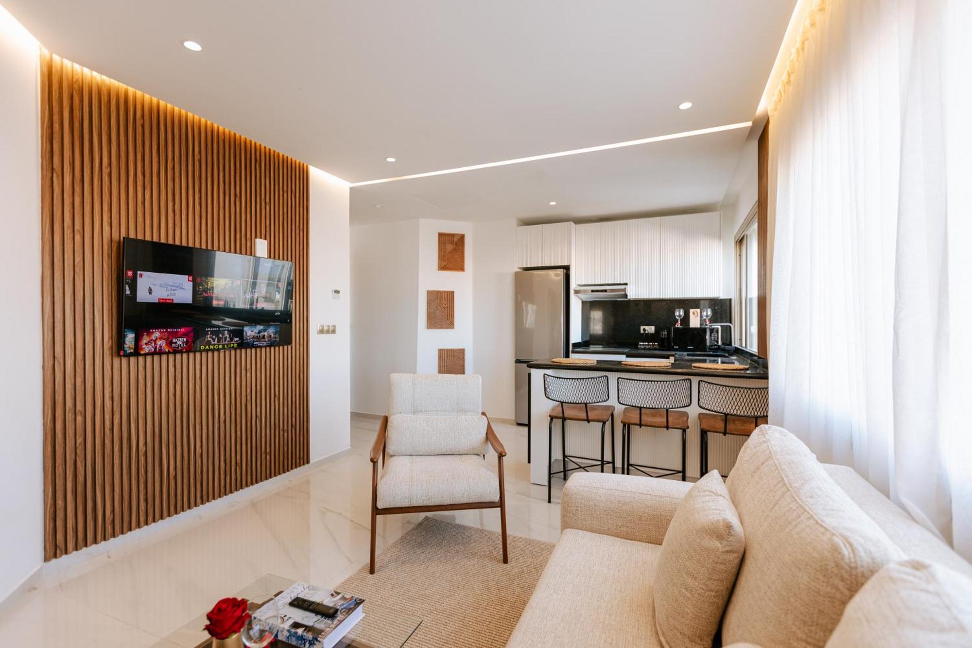 Marina View Residence Luxurious Studio Retreat With Stunning Ocean Views 1 Double Bedroom, 1 Convertible Couch แทนเจียร์ ภายนอก รูปภาพ