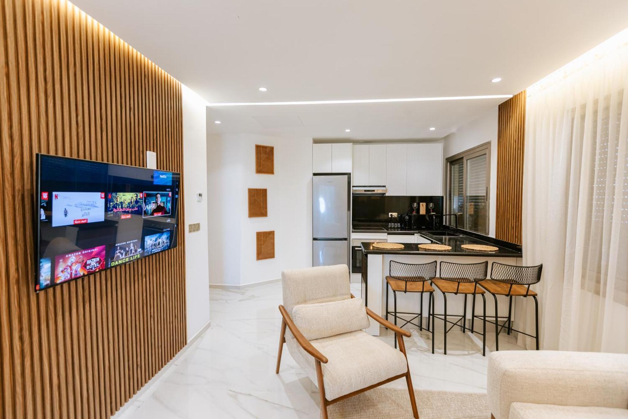 Marina View Residence Luxurious Studio Retreat With Stunning Ocean Views 1 Double Bedroom, 1 Convertible Couch แทนเจียร์ ภายนอก รูปภาพ