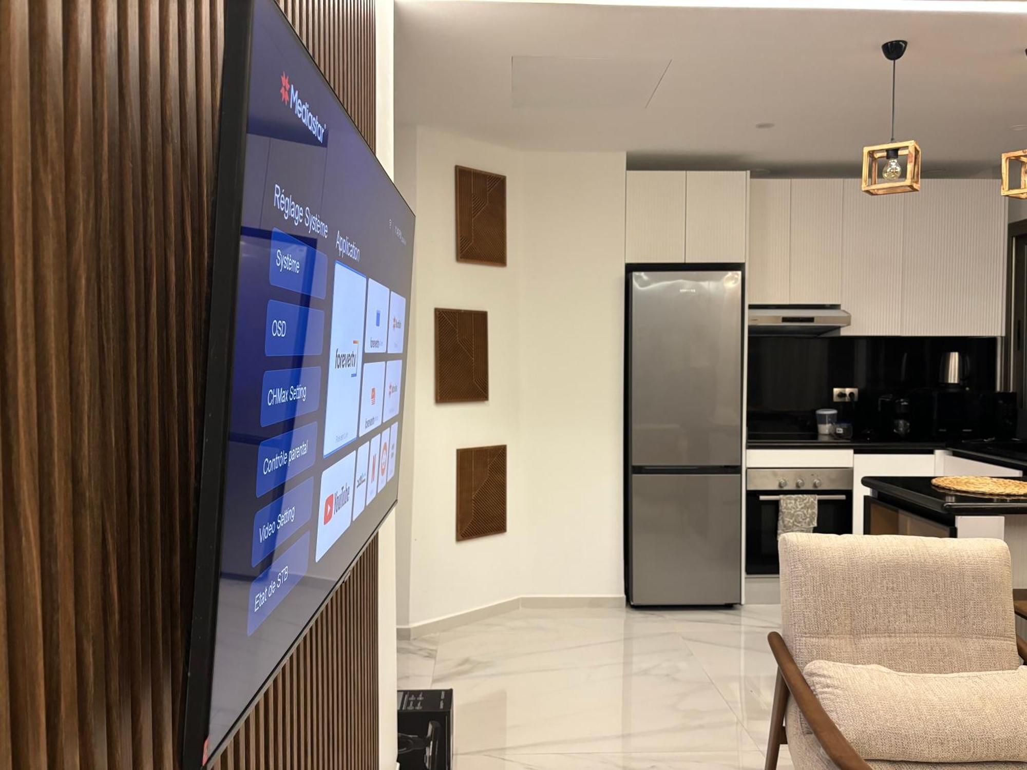 Marina View Residence Luxurious Studio Retreat With Stunning Ocean Views 1 Double Bedroom, 1 Convertible Couch แทนเจียร์ ภายนอก รูปภาพ